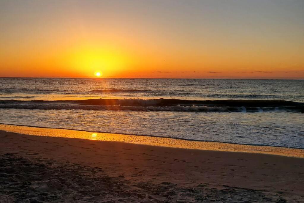 Cute 2 Bedroom, 2 Bath Condo At Folly Field Beach Hilton Head Island Esterno foto