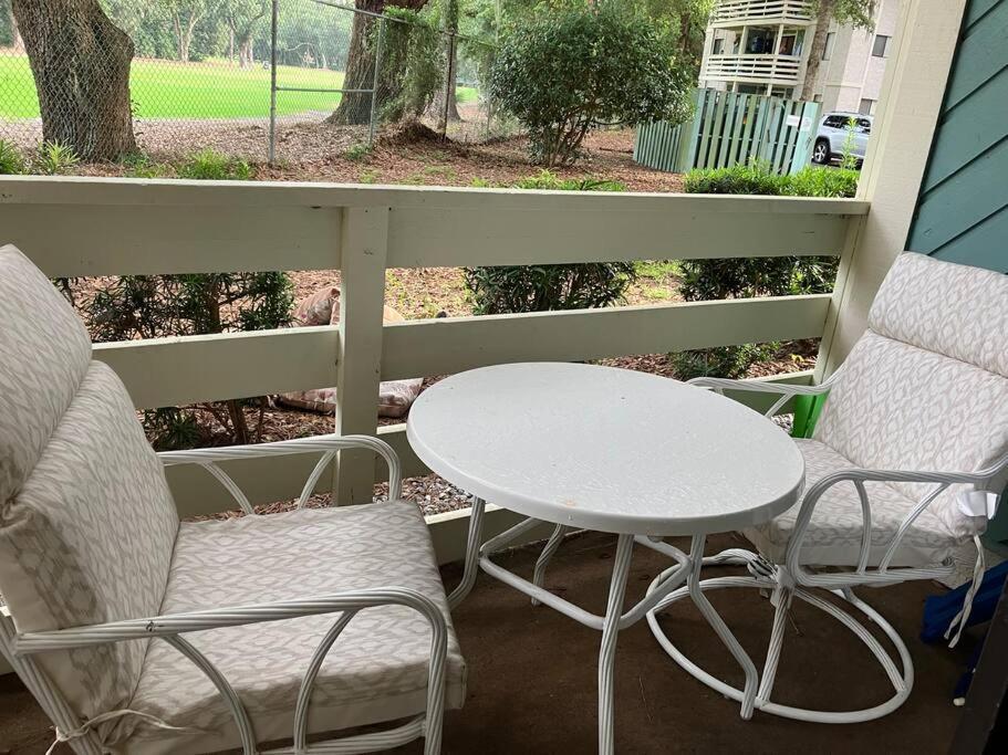 Cute 2 Bedroom, 2 Bath Condo At Folly Field Beach Hilton Head Island Esterno foto