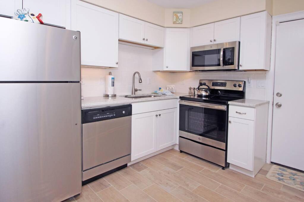 Cute 2 Bedroom, 2 Bath Condo At Folly Field Beach Hilton Head Island Esterno foto