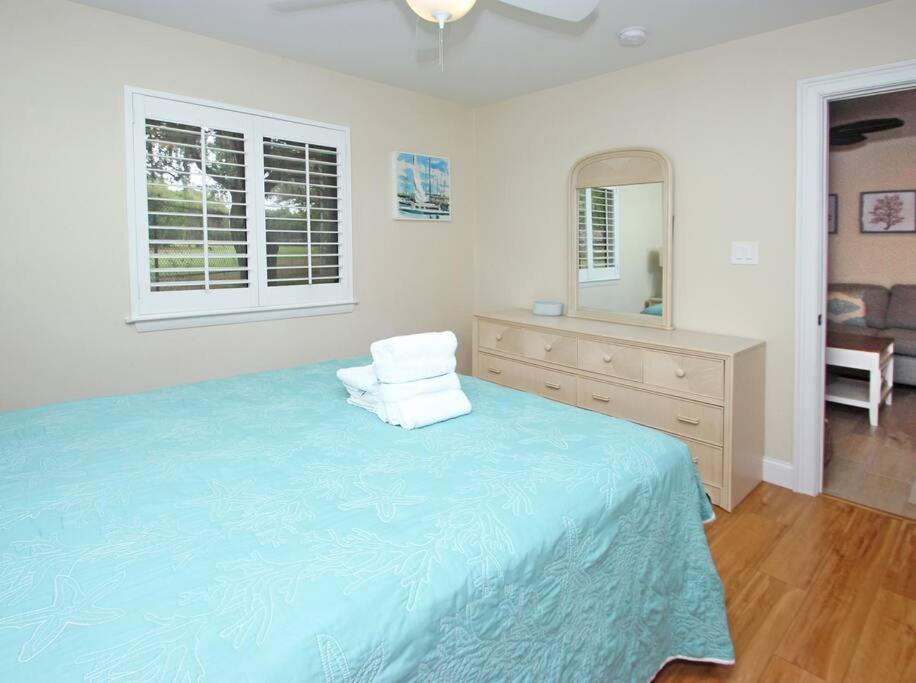 Cute 2 Bedroom, 2 Bath Condo At Folly Field Beach Hilton Head Island Esterno foto
