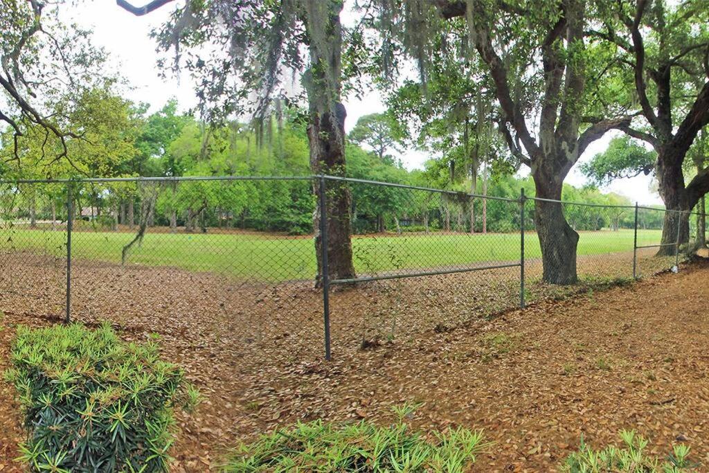Cute 2 Bedroom, 2 Bath Condo At Folly Field Beach Hilton Head Island Esterno foto